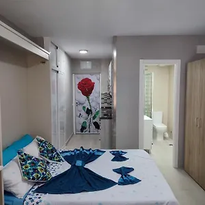 Estudio De La Rosa Torremolinos