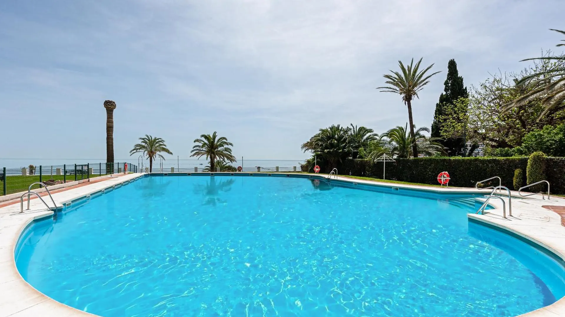 Roca Apt Private Swimming Pool Beach Parking Torremolinos